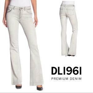 DL1961 (Nordstrom) Women's Light Gray Flare Jeans